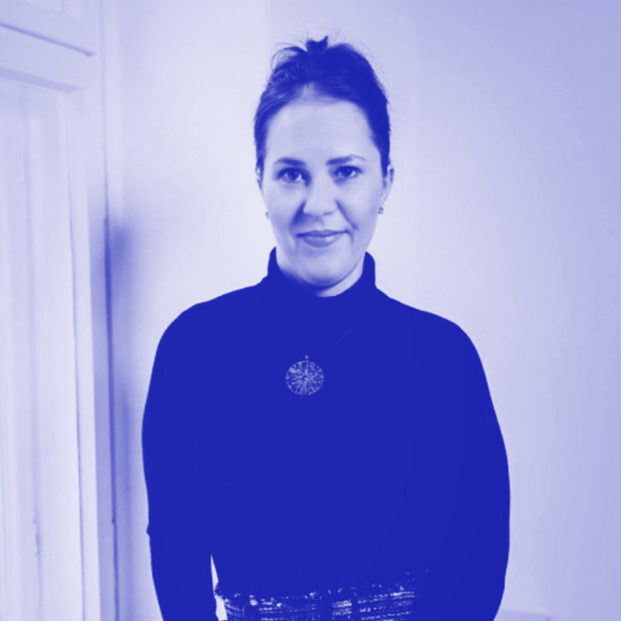 Julia, Bandov